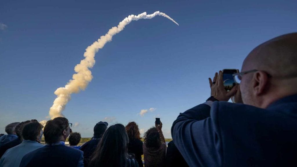 Artemis 2 Mission Launch: नासाचे ‘आर्टेमिस-२’ मिशन लाँच; ५० वर्षांनंतर चंद्राकडे मानवी झेप